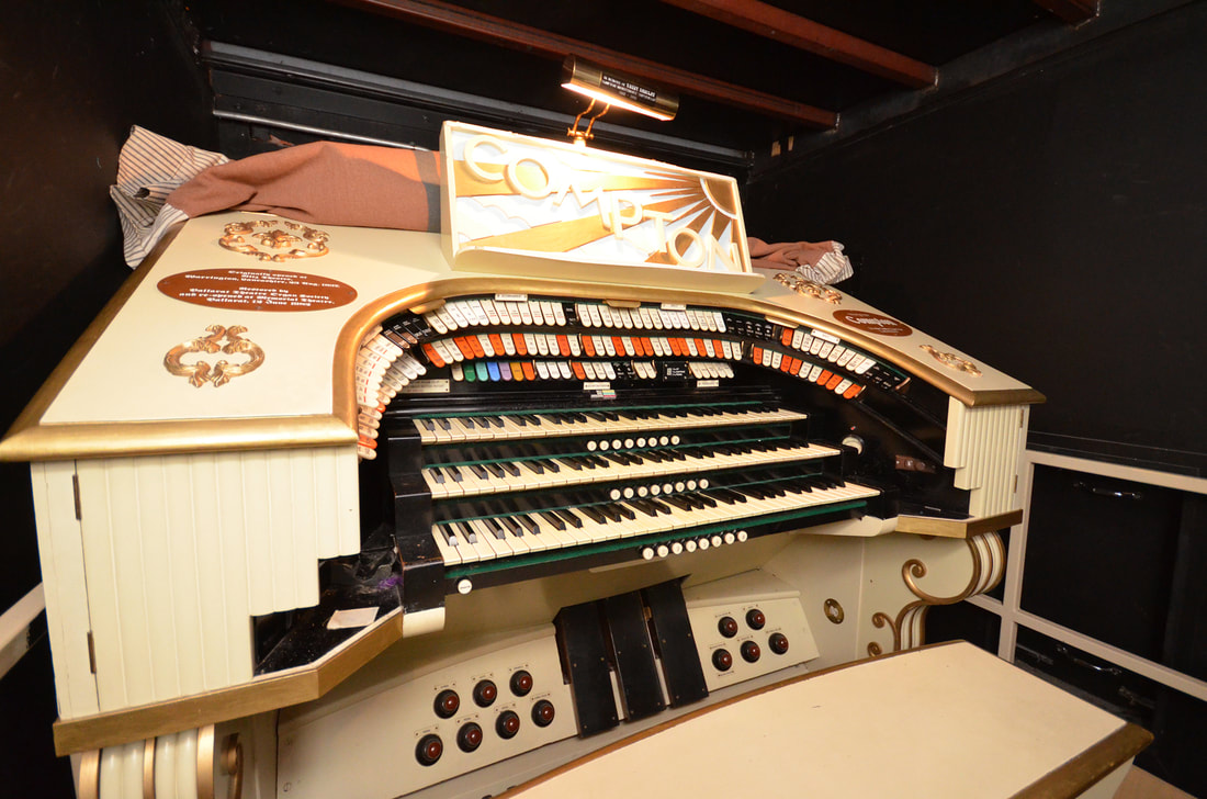 Ballarat Theatre Organ Society's Compton Theatre Organ Console